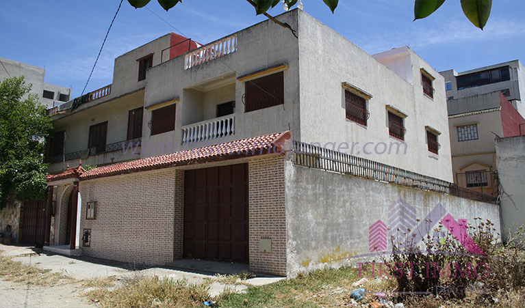 SPACIEUSE VILLA A VENDRE SUR VAL FLEURI