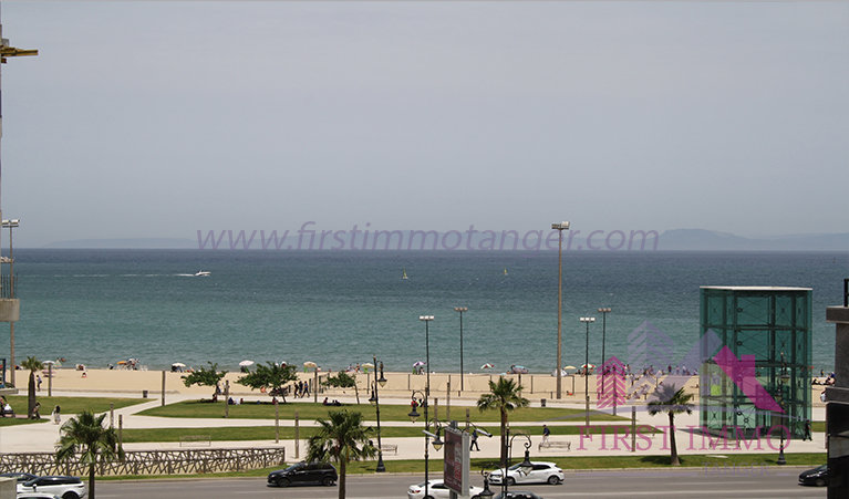 COQUET APPART MEUBLE AVEC TERRASSE POUR VOS VACANCES