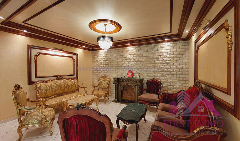 LUMINEUX APPARTEMENT MEUBLÉ au CENTRE À LOUER