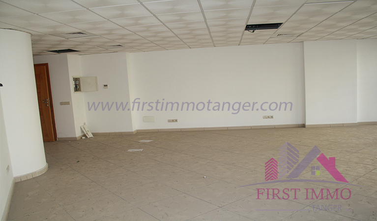 DEUX BUREAUX EN PLEIN CENTRE VILLE A LOUER